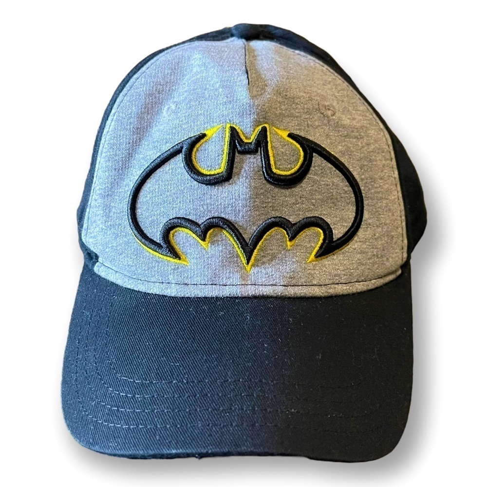 Youth Batman Hat Gray Yellow Black Embroidered Logo Snap Back - OSFM